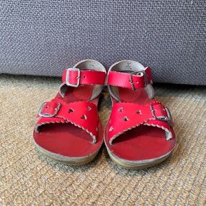 Saltwater Sandals in Red Size 6